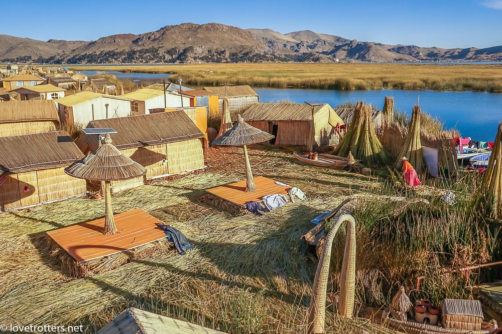 iles uros perou